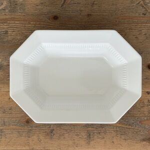 INDEPENDENCE IRONSTONE Vintage White Farmhouse Vegetable Serving Dish 10.5” x 7”